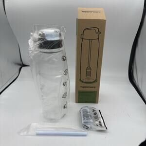 Tupperware Pure & Go Water‎ Filter Bottle 25 oz 750 mL Straw & Filter Clear G4